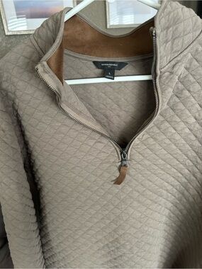 Banana Republic Quilted Half-Zip Pullover in Taupe Beige